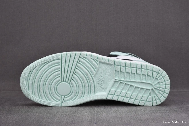 861428-100 Retro 1 Igloo Jordan High 0729